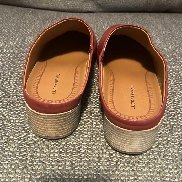 Lucky Brand clogs - Picture 2 of 4